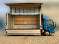 いすゞエルフアルミウイング小型（2t・3t）[写真09]