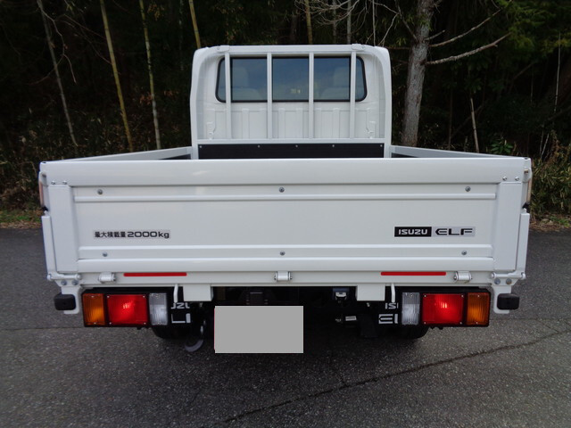いすゞエルフダブルキャブ（Wキャブ）小型（2t・3t）[写真11]