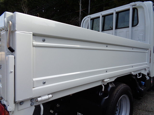 いすゞエルフダブルキャブ（Wキャブ）小型（2t・3t）[写真14]