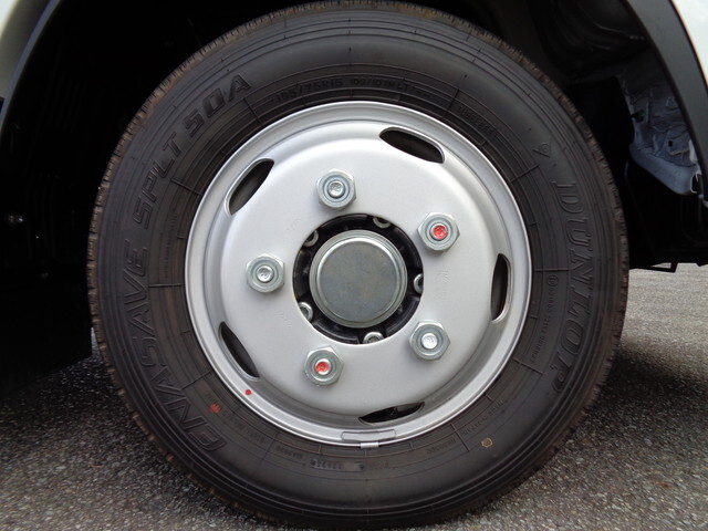 いすゞエルフダブルキャブ（Wキャブ）小型（2t・3t）[写真21]