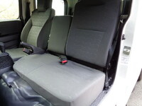 いすゞエルフダブルキャブ（Wキャブ）小型（2t・3t）[写真28]