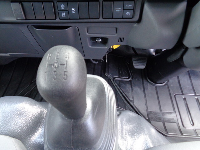 いすゞエルフダブルキャブ（Wキャブ）小型（2t・3t）[写真32]