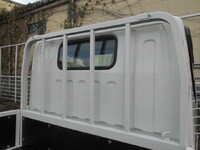 三菱ふそうキャンター平ボディ小型（2t・3t）[写真14]