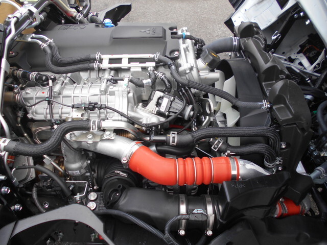 三菱ふそうキャンター平ボディ小型（2t・3t）[写真16]