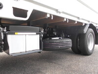 三菱ふそうキャンター平ボディ小型（2t・3t）[写真18]