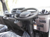 三菱ふそうキャンター平ボディ小型（2t・3t）[写真24]