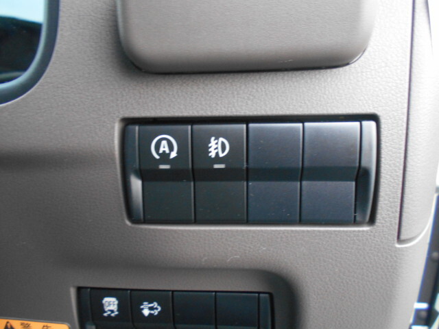 三菱ふそうキャンター平ボディ小型（2t・3t）[写真33]