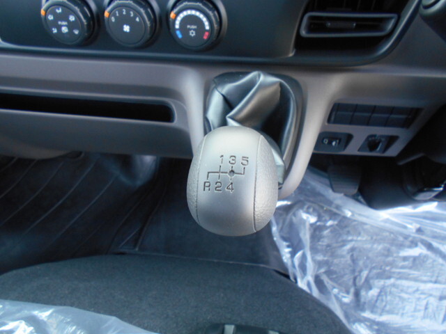 三菱ふそうキャンター平ボディ小型（2t・3t）[写真28]