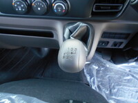 三菱ふそうキャンター平ボディ小型（2t・3t）[写真29]