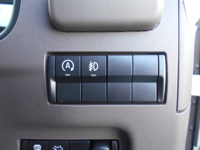 三菱ふそうキャンター平ボディ小型（2t・3t）[写真33]