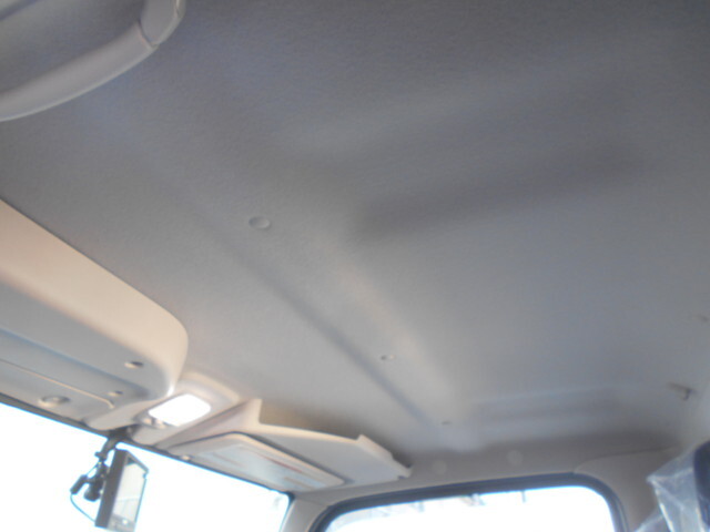 三菱ふそうキャンター平ボディ小型（2t・3t）[写真40]