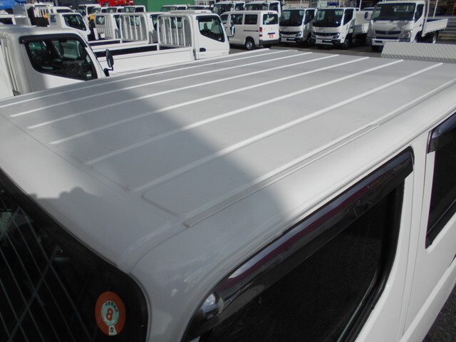 三菱ふそうキャンターダブルキャブ（Wキャブ）小型（2t・3t）[写真12]