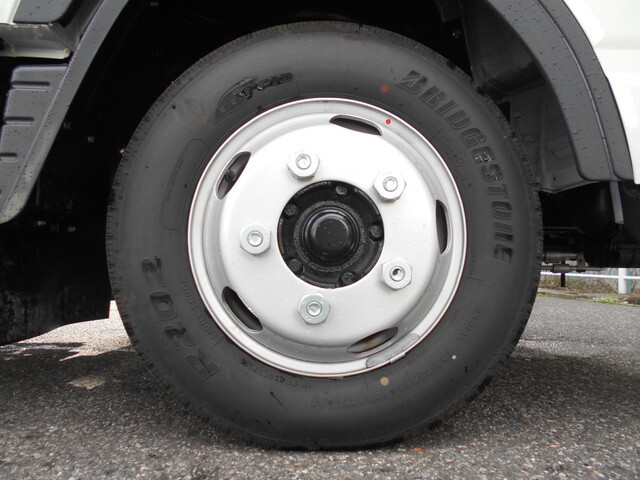 三菱ふそうキャンターダブルキャブ（Wキャブ）小型（2t・3t）[写真18]