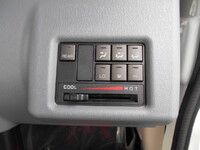 三菱ふそうキャンターダブルキャブ（Wキャブ）小型（2t・3t）[写真23]