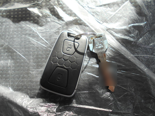 三菱ふそうキャンターダブルキャブ（Wキャブ）小型（2t・3t）[写真38]