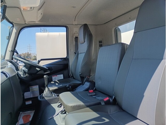 三菱ふそうファイターダンプ中型（4t）[写真24]