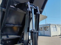 三菱ふそうファイターダンプ中型（4t）[写真10]