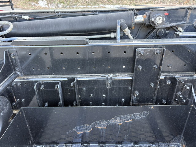 三菱ふそうファイターコンテナ専用車中型（4t）[写真21]