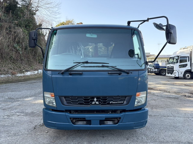 三菱ふそうファイターコンテナ専用車中型（4t）[写真03]