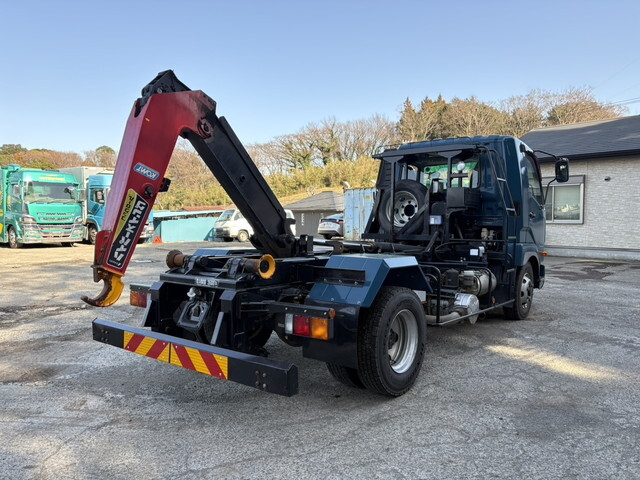 三菱ふそうファイターコンテナ専用車中型（4t）[写真04]