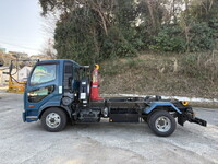 三菱ふそうファイターコンテナ専用車中型（4t）[写真07]