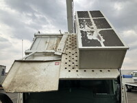 いすゞエルフ高所作業車小型（2t・3t）[写真11]