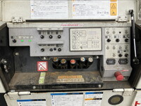 いすゞエルフ高所作業車小型（2t・3t）[写真17]