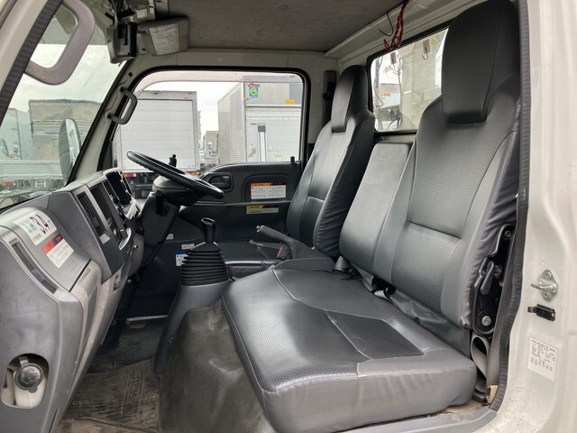 いすゞエルフ高所作業車小型（2t・3t）[写真32]