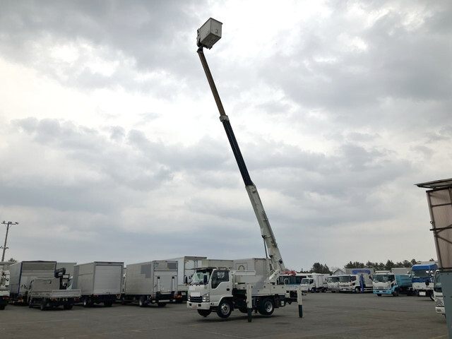 いすゞエルフ高所作業車小型（2t・3t）[写真07]