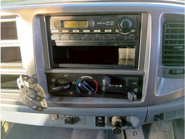 日野レンジャーコンテナ専用車増トン（6t・8t）[写真24]