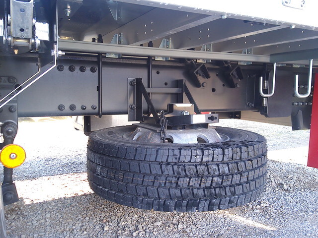 UDトラックスクオンアルミウイング大型（10t）[写真12]