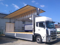 UDトラックスクオンアルミウイング大型（10t）[写真01]