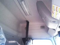 UDトラックスクオンアルミウイング大型（10t）[写真26]