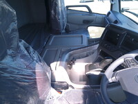 UDトラックスクオンアルミウイング大型（10t）[写真27]