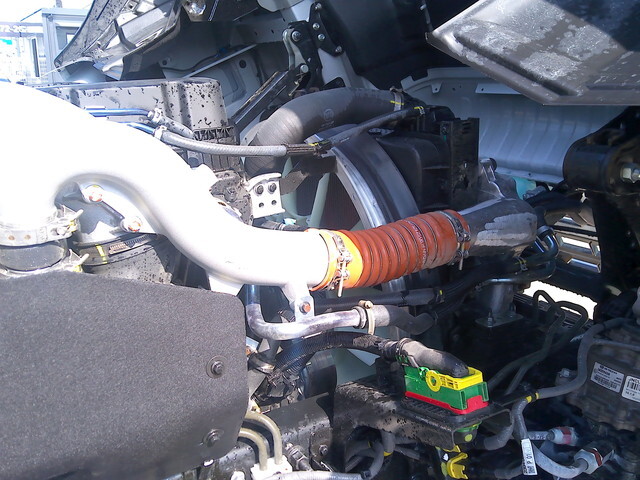 UDトラックスクオンアルミウイング大型（10t）[写真38]