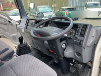 いすゞエルフ冷凍車（冷蔵車）小型（2t・3t）[写真32]