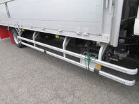 いすゞフォワードアルミウイング中型（4t）[写真12]