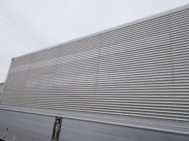 いすゞフォワードアルミウイング中型（4t）[写真16]