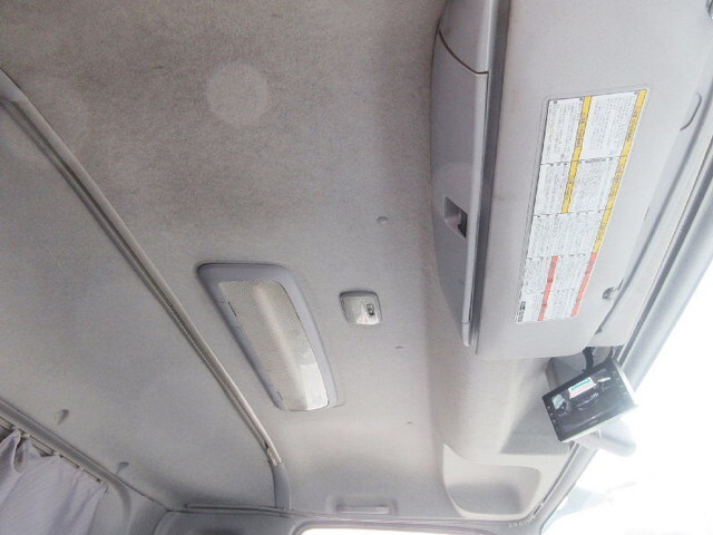 いすゞフォワードアルミウイング中型（4t）[写真30]