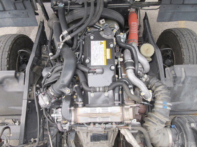 いすゞフォワードアルミウイング中型（4t）[写真31]