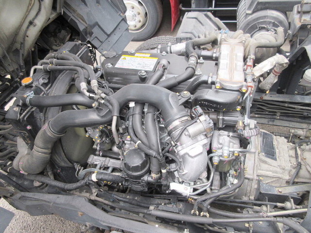 いすゞフォワードアルミウイング中型（4t）[写真32]