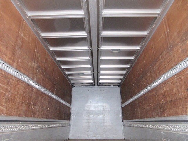 いすゞフォワードアルミウイング中型（4t）[写真07]