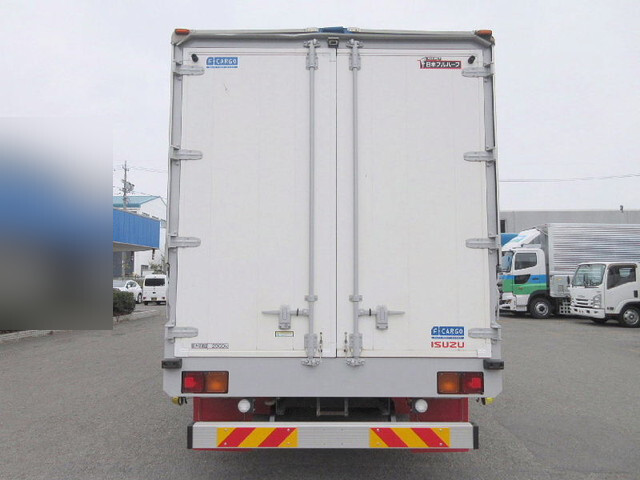 いすゞフォワードアルミウイング中型（4t）[写真09]