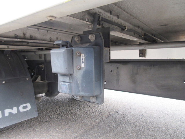 日野レンジャーアルミウイング中型（4t）[写真14]