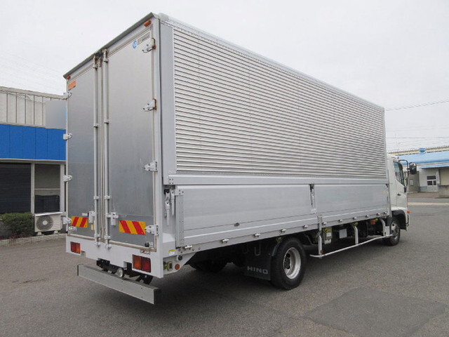 日野レンジャーアルミウイング中型（4t）[写真04]