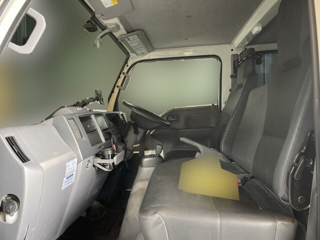 日産アトラスダブルキャブ（Wキャブ）小型（2t・3t）[写真23]