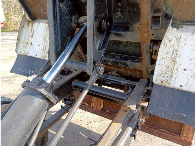いすゞエルフダンプ小型（2t・3t）[写真36]