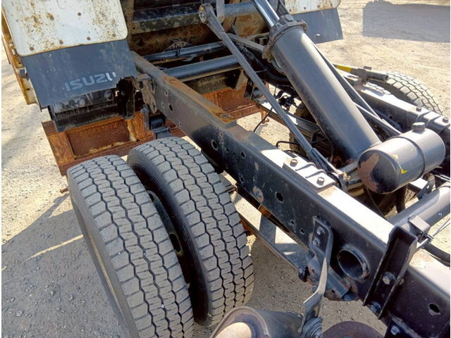いすゞエルフダンプ小型（2t・3t）[写真40]