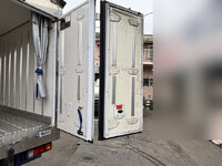 三菱ふそうキャンター冷凍車（冷蔵車）小型（2t・3t）[写真12]