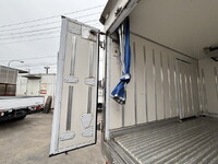 三菱ふそうキャンター冷凍車（冷蔵車）小型（2t・3t）[写真14]